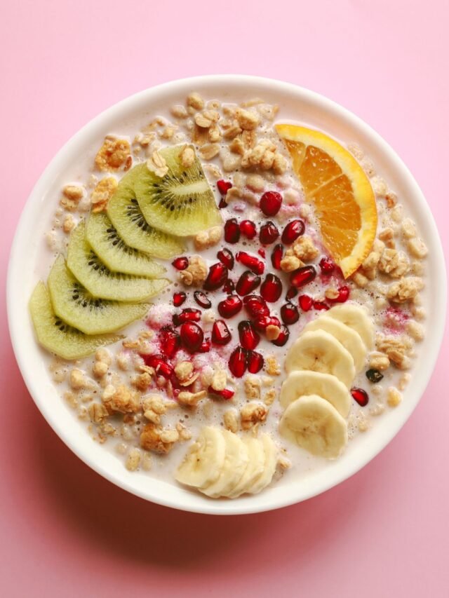 breakfast-cereal-meal-granola-with-milk-pomegranate-royalty-free-image-1638397250